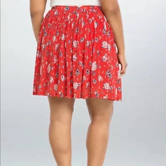 Torrid Plus Size Floral Mush Skater Skirt - Picture 2 of 6